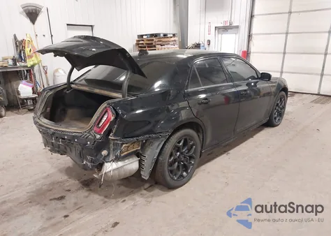 2023 Chrysler 300 Touring L Awd z USA, uszkodzony, nr VIN 2C3CCASG7PH662088